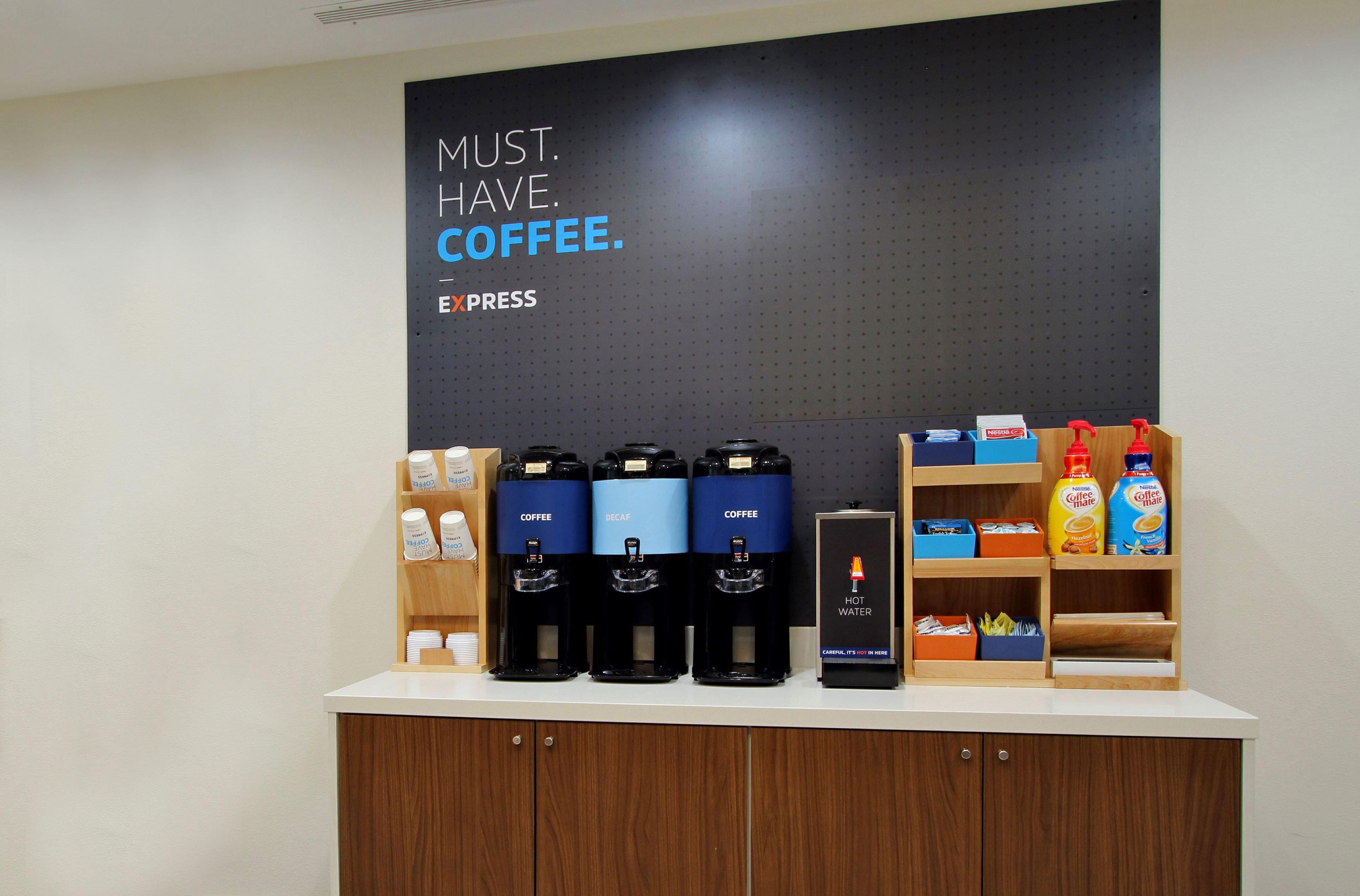 Holiday Inn Express Newton By Ihg Екстериор снимка